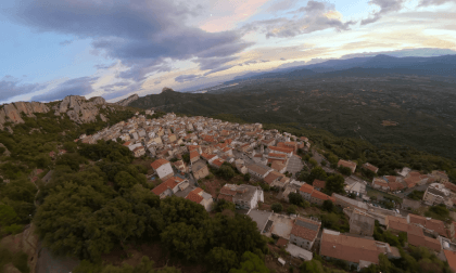 BAUNEI - ITALY - FPV Drone experience 3D VR 180 BAUNEI - ITALY - FPV Drone experience 3D VR 180