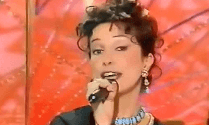 Sophie Gouby - Valse de Monte-Carlo (La Chance aux Chansons) Octobre 1999 VR Video Sophie Gouby - Valse de Monte-Carlo (La Chance aux Chansons) Octobre 1999 VR