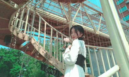 A Girl on the Ladder VR Video A Girl on the Ladder VR