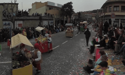 [VIDEO 360] - Lampo - Vedi Napoli e poi... Muja