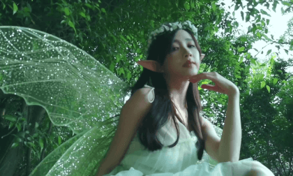 Midsummer's dream, the elf descends! VR Video Midsummer's dream, the elf descends! VR