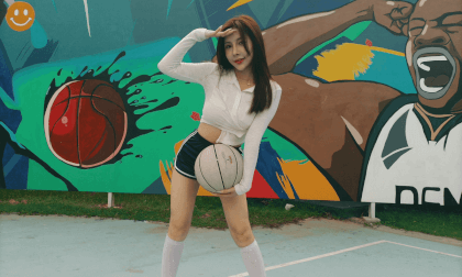 Hot Dance "Thumbs Up!" VR Video Hot Dance "Thumbs Up!" VR