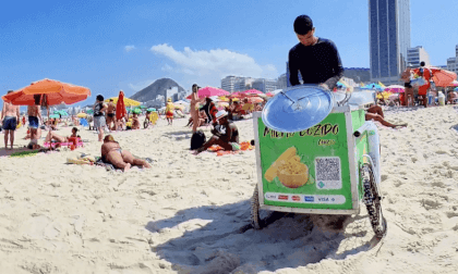Walking on Leme Beach and Copacabana Beach Summer Rio de Janeiro Brazil 2024 Walking #071 Just Walk Travel VR Walking on Leme Beach and Copacabana Beach Summer Rio de Janeiro Brazil 2024 Walking #071 Just Walk Travel VR