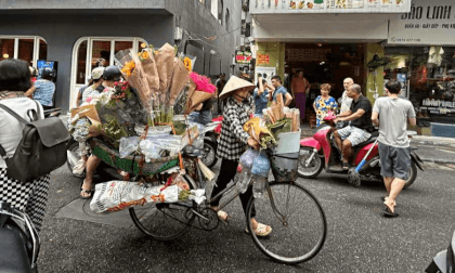Ninh Binh Famous Market On Bike Ninh Binh Famous Market On Bike