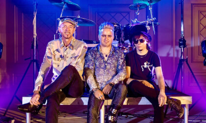 Too Late by CEITREI - VR180 live concert VR Video Too Late by CEITREI - VR180 live concert VR