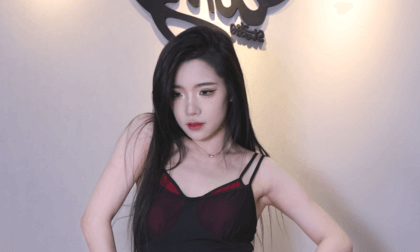 When sugar girl does sexy dance VR Video When sugar girl does sexy dance VR