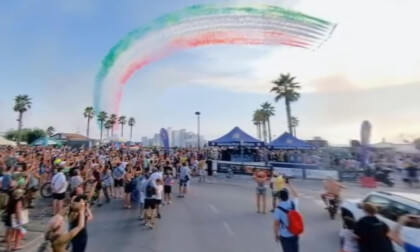 Frecce Tricolori a Marina di Massa Frecce Tricolori a Marina di Massa