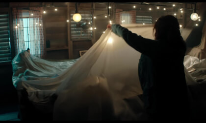 BEETLEJUICE BEETLEJUICE - Official Teaser Trailer - Warner Bros. UK & Ireland 2D to 3D A.I. SBS VR Video BEETLEJUICE BEETLEJUICE - Official Teaser Trailer - Warner Bros. UK & Ireland 2D to 3D A.I. SBS VR