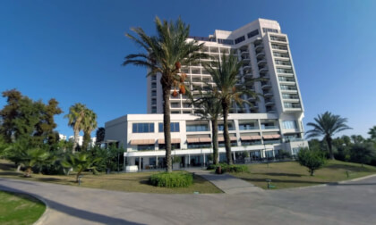 360 VR Scene with coastal hotel and green areas in Antalya, Turkey VR Video 360 VR Scene with coastal hotel and green areas in Antalya, Turkey VR