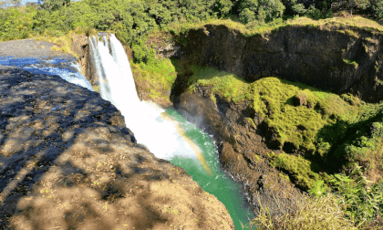 Take a look at the Smoke Canyon Waterfall Brazil  #102 Just Walk Travel VR Take a look at the Smoke Canyon Waterfall Brazil  #102 Just Walk Travel VR