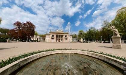 Royal Baths Park in Warsaw, Poland VR Video Royal Baths Park in Warsaw, Poland VR