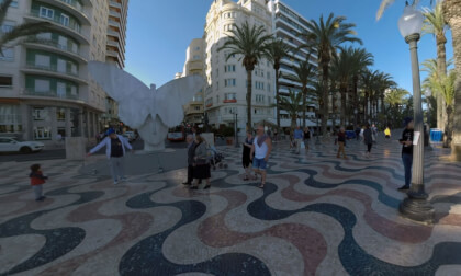 360 VR Famous promenade Explanada de Espana in Alicante, Spain VR Video 360 VR Famous promenade Explanada de Espana in Alicante, Spain VR