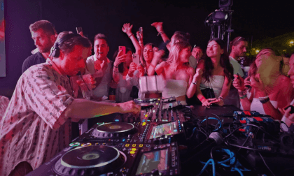 Martin Solveig Live in 360°: A Revolutionary VR Concert highlights at Cocoon Beach, Nice