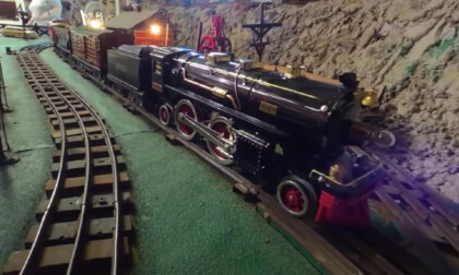 75-Foot Vintage Train Display at Harpers Ferry Toy Train Museum 3D 180 VR 75-Foot Vintage Train Display at Harpers Ferry Toy Train Museum 3D 180 VR