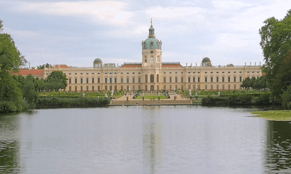 UNESCO Schloss Charlottenburg, Germany, 8k, 360, trailer VR Video UNESCO Schloss Charlottenburg, Germany, 8k, 360, trailer VR