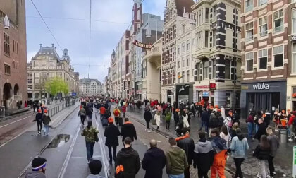 Amsterdam King's day in  180  Heading to Dam Square VR Video Amsterdam King's day in  180  Heading to Dam Square VR