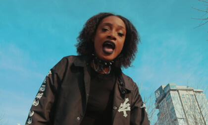 under the shy VR Video under the shy VR