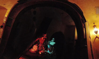 Aladdin Walkthrough Experience at Disneyland Paris VR Video Aladdin Walkthrough Experience at Disneyland Paris VR