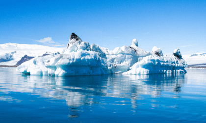Epic Iceberg Hike at Jökulsárlón Lagoon, Iceland - Breathtaking Adventure!  360° VR Epic Iceberg Hike at Jökulsárlón Lagoon, Iceland - Breathtaking Adventure!  360° VR
