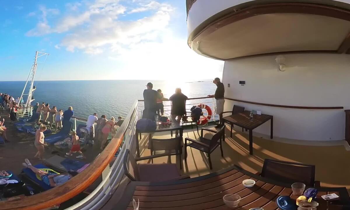 P & O Azura 2024 Leaving Lanzarote