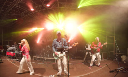 MJ Medley VR180 3D Band Music&Voice live 2024 VR Video MJ Medley VR180 3D Band Music&Voice live 2024 VR