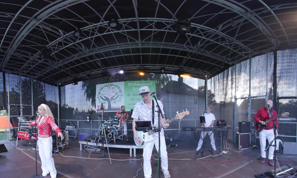 Music&Voice Band Konzert Teil 1 live Schickeria / Rockin Good Way