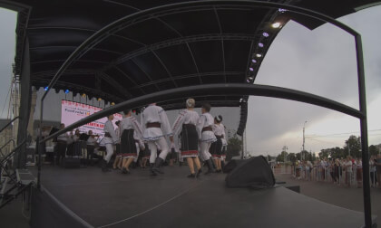 [CALF] The "Constantin Arvinte" folkloric ensemble - dances from Valea Prutului