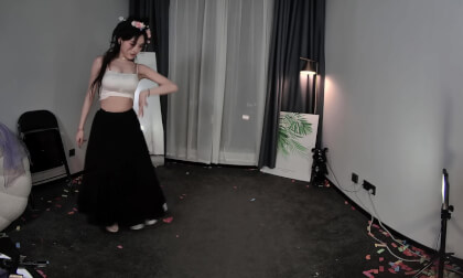 狸妖妖20240616001 大鱼 2D VR 180 4K VR Video 狸妖妖20240616001 大鱼 2D VR 180 4K VR