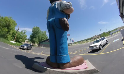 Statue Wisconsin VID_20240519_115859_00_054 VR Video Statue Wisconsin VID_20240519_115859_00_054 VR