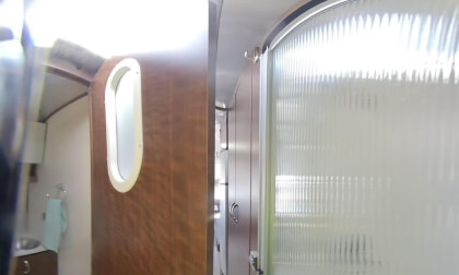 Tour of Camper VID_20240518_101133_00_048 VR Video Tour of Camper VID_20240518_101133_00_048 VR