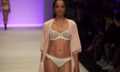 Berlin lingerie show VR Video Berlin lingerie show VR