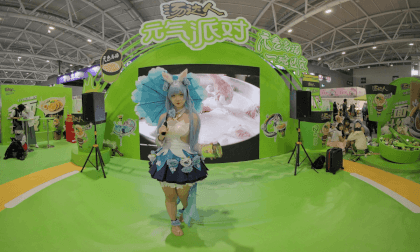 Give you a bucket of instant noodles,do u like it? VR Video Give you a bucket of instant noodles,do u like it? VR