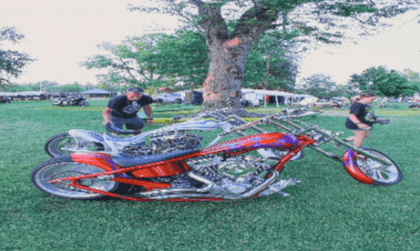 2 custom motorcycles VR Video 2 custom motorcycles VR