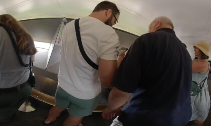 Looking out towards river the st Louis Arch VR 3D 180 VID_20240723_133344_00_033 VR Video Looking out towards river the st Louis Arch VR 3D 180 VID_20240723_133344_00_033 VR