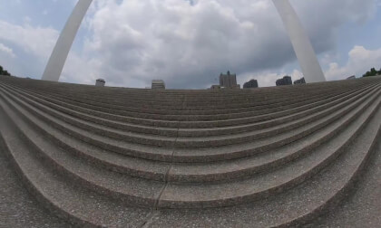 Up the stairs the st Louis Arch VR 3D 180 VID_20240723_120759_00_010