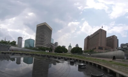 Fountain the st Louis Arch VR 3D 180 VID_20240723_145214_00_066 VR Video Fountain the st Louis Arch VR 3D 180 VID_20240723_145214_00_066 VR