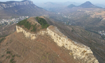 3D aerial video barren mountain shandong China VR Video 3D aerial video barren mountain shandong China VR