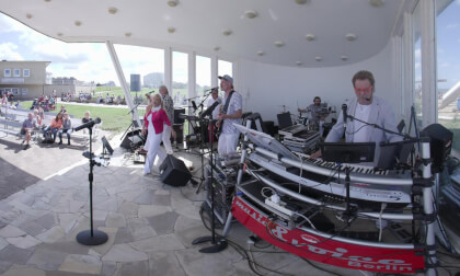 summer in the city + schickeria  2 Covers live in Cuxhaven/Germany  music&voice Band from Berlin VR180 VR Video summer in the city + schickeria  2 Covers live in Cuxhaven/Germany  music&voice Band from Berlin VR180 VR