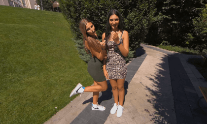 [CALF] Full - Sweet and hot girls pose in VR