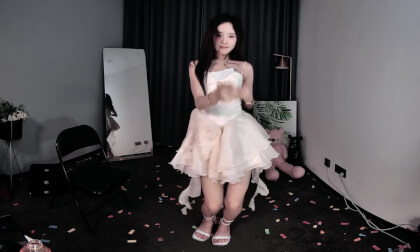 狸妖妖20240716001 UP&DOWN 2D VR 180 4K VR Video 狸妖妖20240716001 UP&DOWN 2D VR 180 4K VR