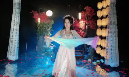 仙女柠七20240712001 青花瓷 2D VR 180 4K VR Video 仙女柠七20240712001 青花瓷 2D VR 180 4K VR