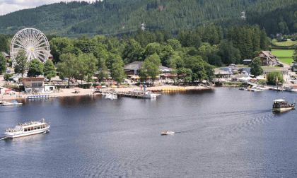 Unforgettable VR 360° Boat Adventure on Lake Titisee in the Black Forest Germany - Titisee - Schwarzwald - Deutschland Unforgettable VR 360° Boat Adventure on Lake Titisee in the Black Forest Germany - Titisee - Schwarzwald - Deutschland