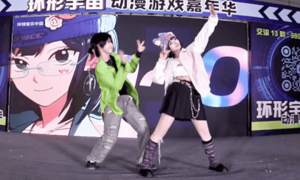 【8K 3Dvr180】《时光代理人》主打曲「Surprising Click」 VR Video 【8K 3Dvr180】《时光代理人》主打曲「Surprising Click」 VR