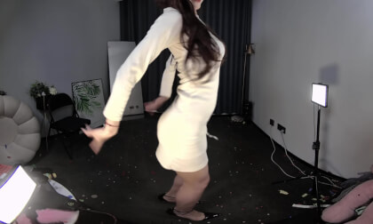 狸妖妖20240809001 Beggin 3D VR 180 8K VR Video 狸妖妖20240809001 Beggin 3D VR 180 8K VR