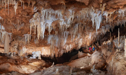 DENTRO DE LA CUEVA VR Video DENTRO DE LA CUEVA VR