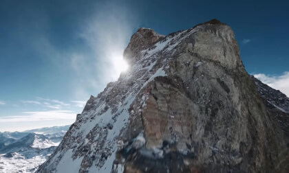 Flying over snowy mountains VR Video Flying over snowy mountains VR