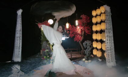 仙女柠七20240811001 青花瓷 3D VR 180 8K VR Video 仙女柠七20240811001 青花瓷 3D VR 180 8K VR