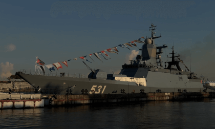 Military ships in Saint-Petersburg 3D_FOU VR Video Military ships in Saint-Petersburg 3D_FOU VR