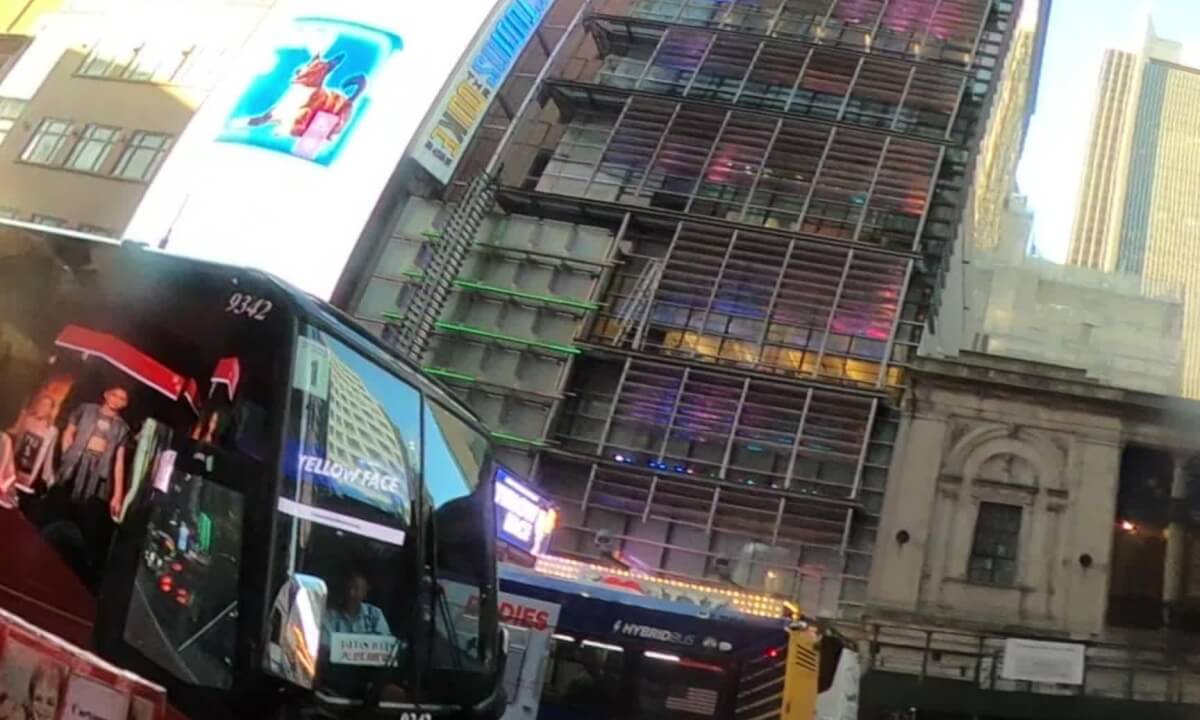 Tony in New York: Matinee Wednesday (42nd St)