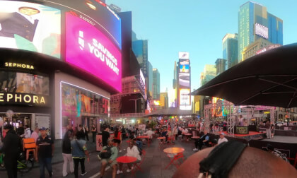 Tony in New York: Matinee Wednesday Part 3 (Times Square) VR Video Tony in New York: Matinee Wednesday Part 3 (Times Square) VR